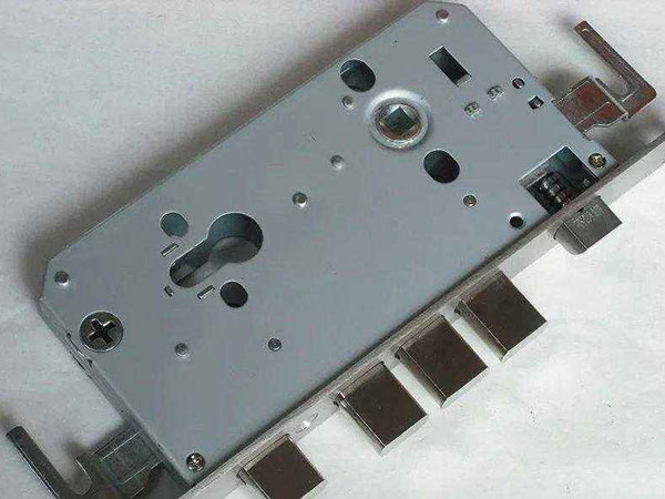 康乐24小时上门开锁公司