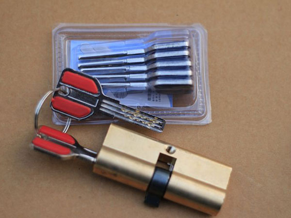 康乐24小时上门开锁公司