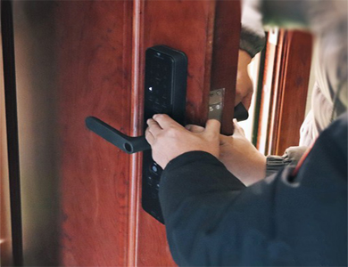 康乐24小时上门开锁公司